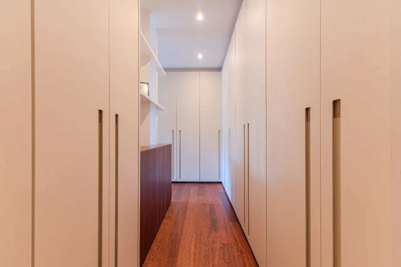 Apartamento contemporâneo assinado por Arthur Casas no Itaim. – 21536