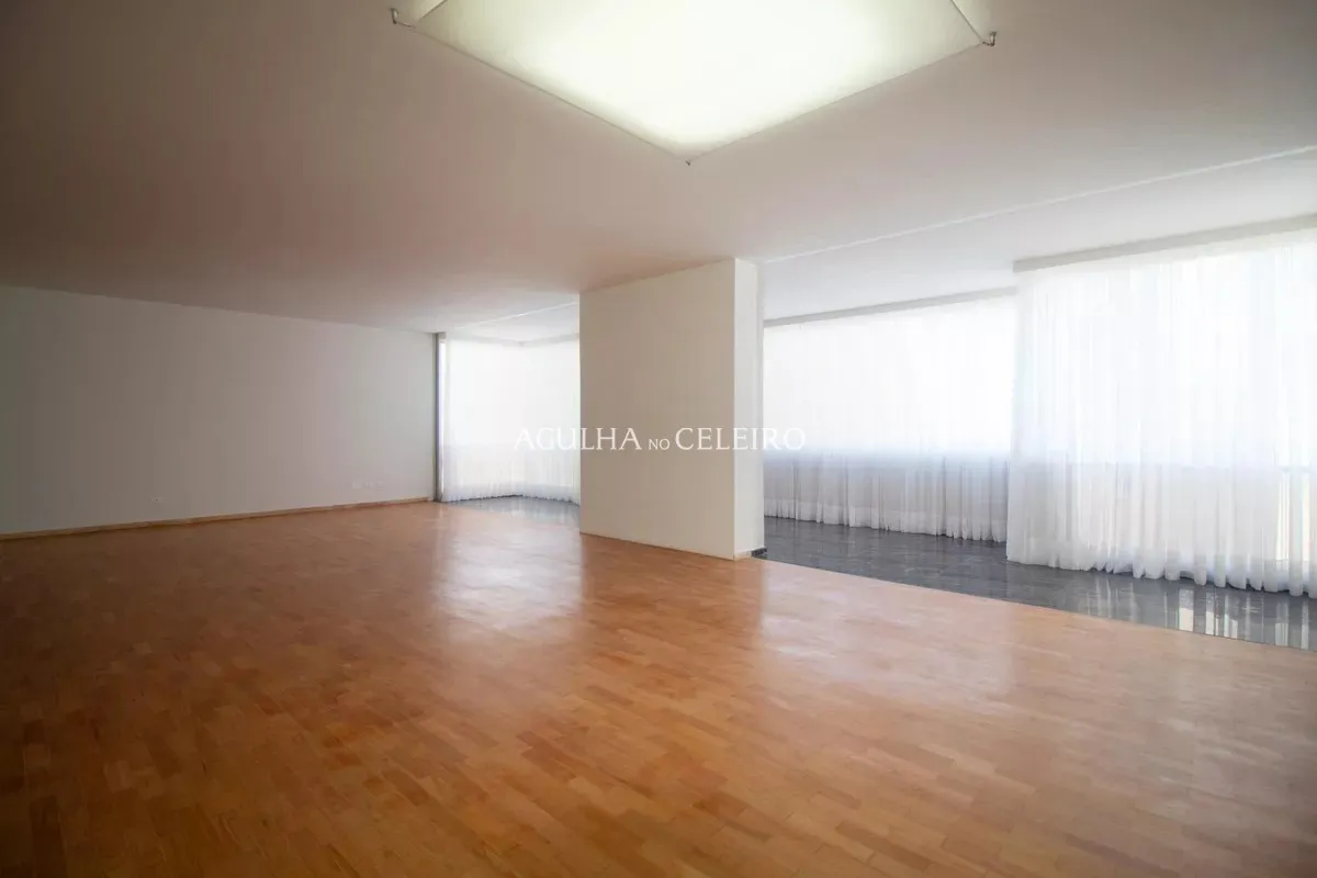 Apartamento exclusivo com vista panorâmica em endereço nobre. – 21539