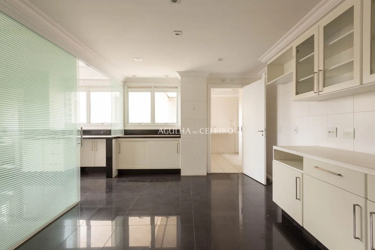 Apto em condomínio com quadra de tenis para locação em Alto de Pinheiros – 21550