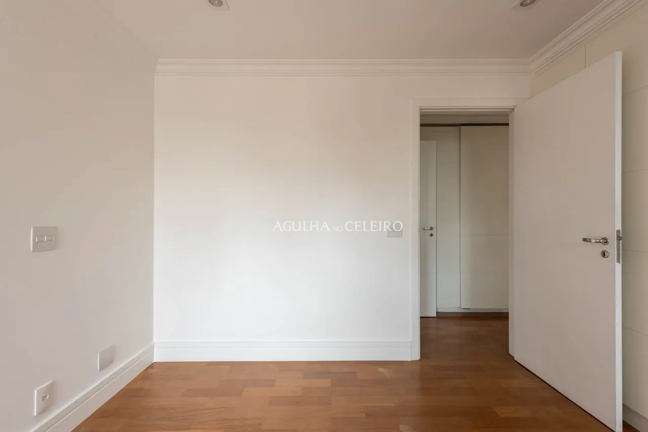 Apto em condomínio com quadra de tenis para locação em Alto de Pinheiros – 21550