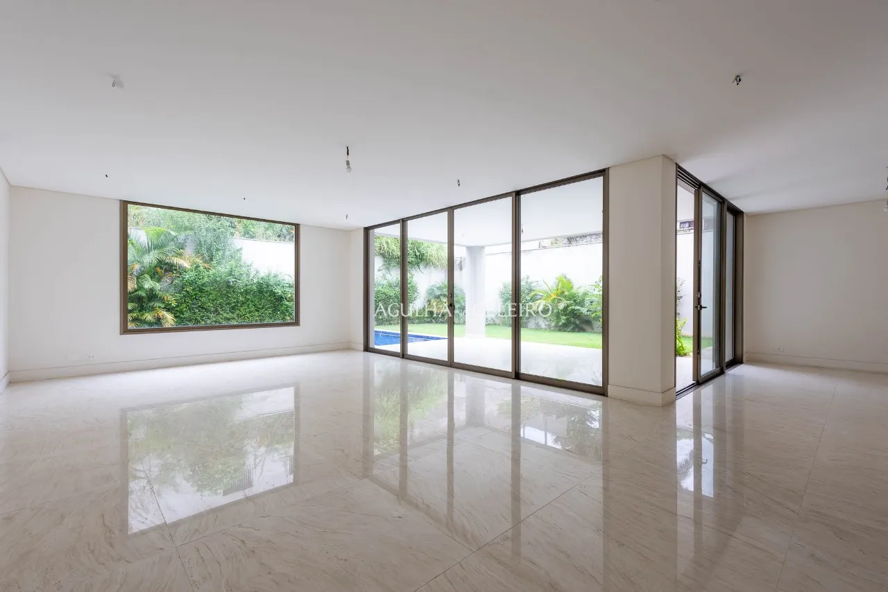 Casa moderna à venda no Jardim Guedala. – 21566