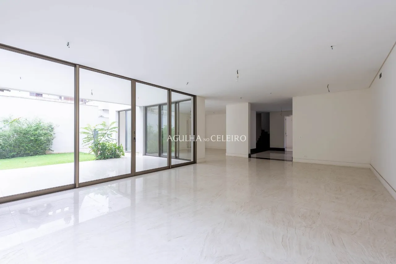 Casa moderna à venda no Jardim Guedala. – 21566