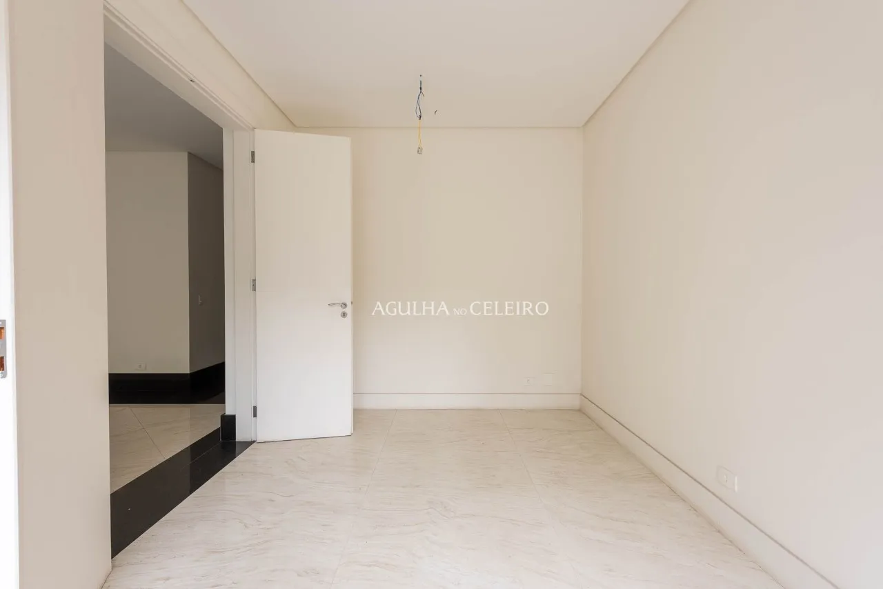 Casa moderna à venda no Jardim Guedala. – 21566