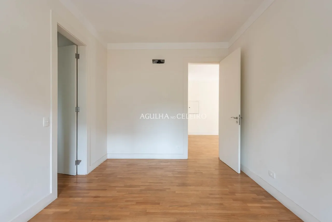 Casa moderna à venda no Jardim Guedala. – 21566