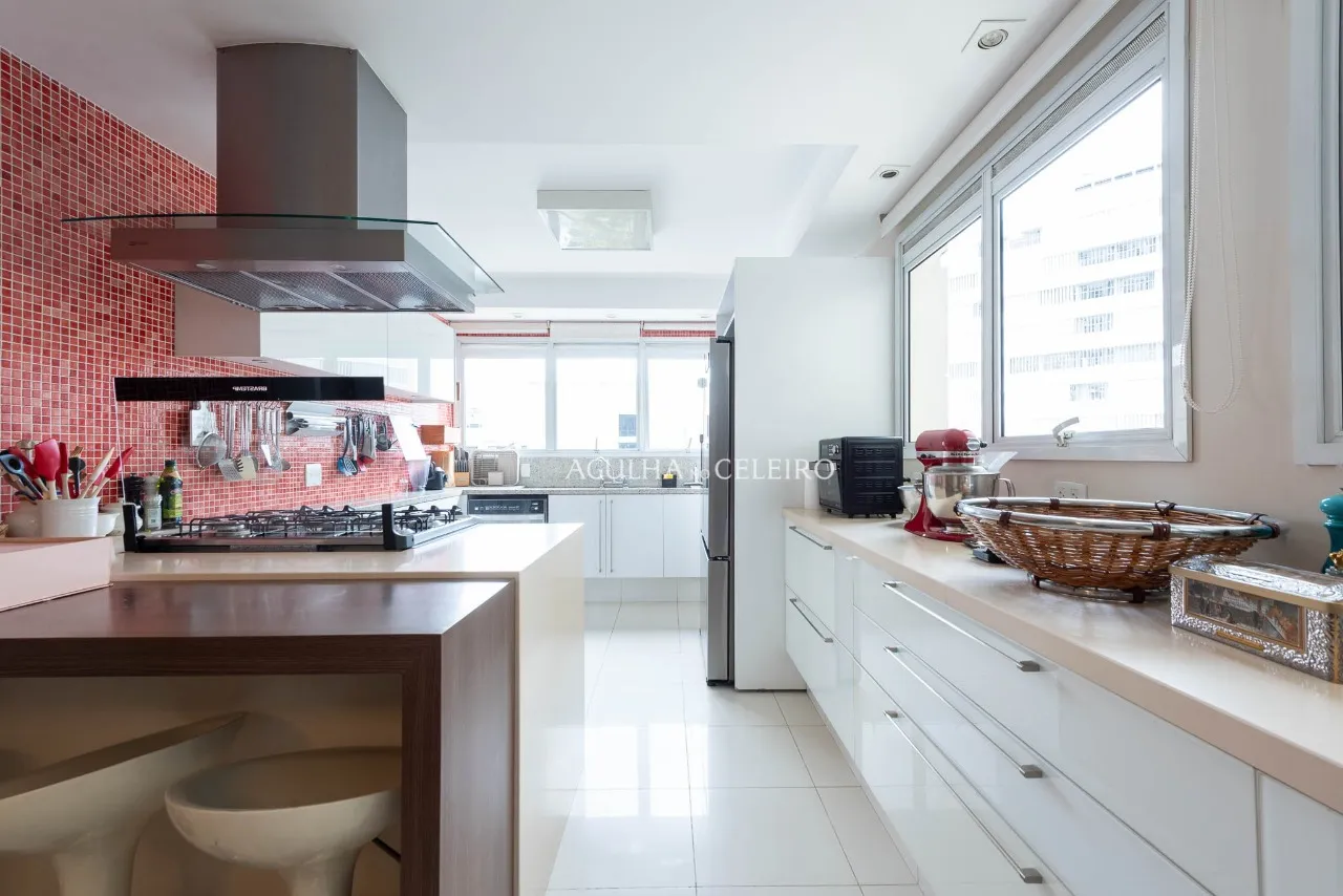 Apto com vista livre para o verde à venda no Alto de Pinheiros – 21573