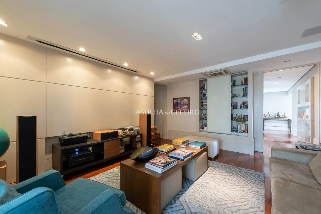 Apto com vista livre para o verde à venda no Alto de Pinheiros – 21573