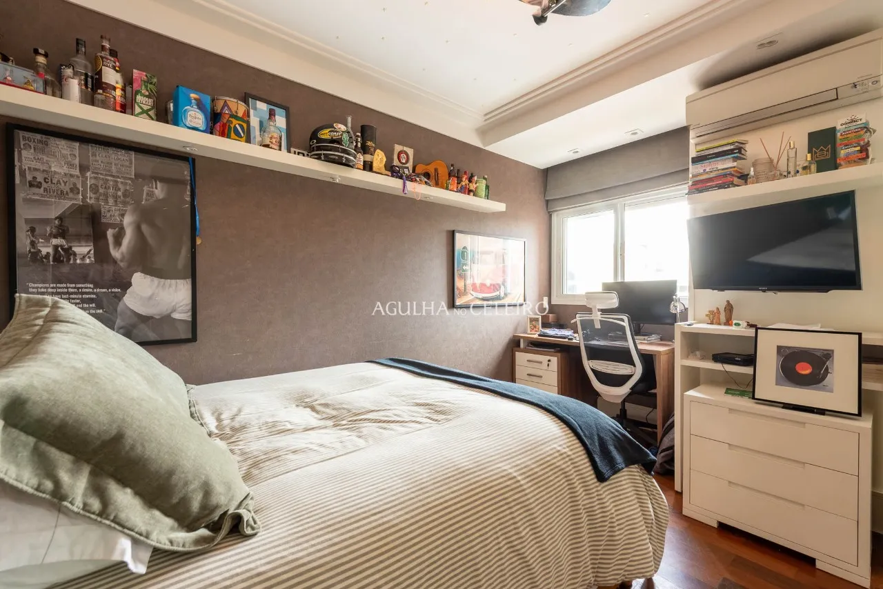 Apto com vista livre para o verde à venda no Alto de Pinheiros – 21573