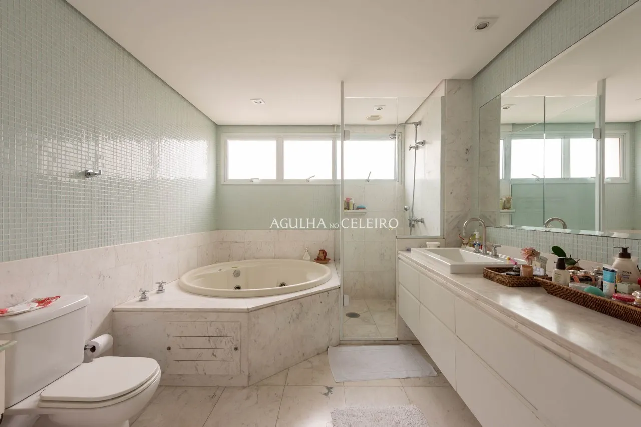 Apto com vista livre para o verde à venda no Alto de Pinheiros – 21573