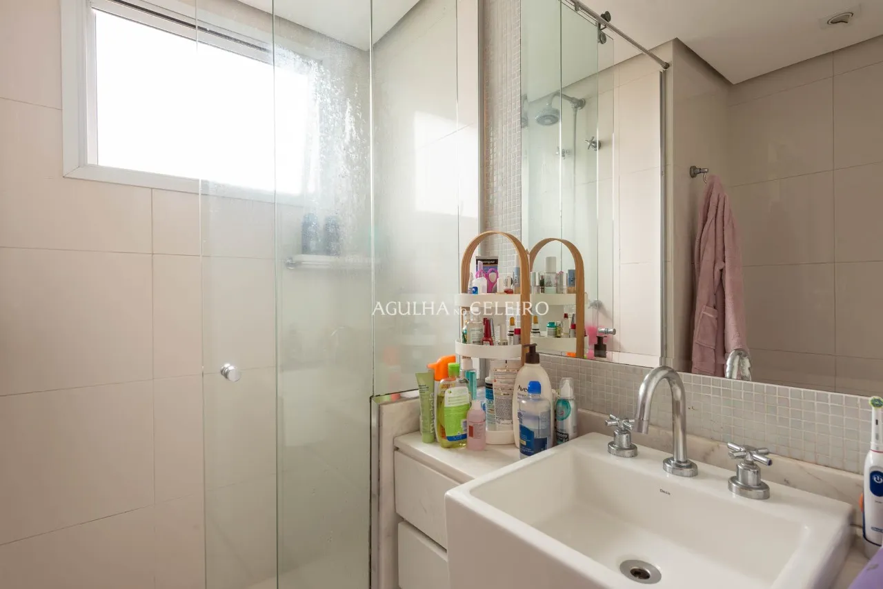 Apto com vista livre para o verde à venda no Alto de Pinheiros – 21573