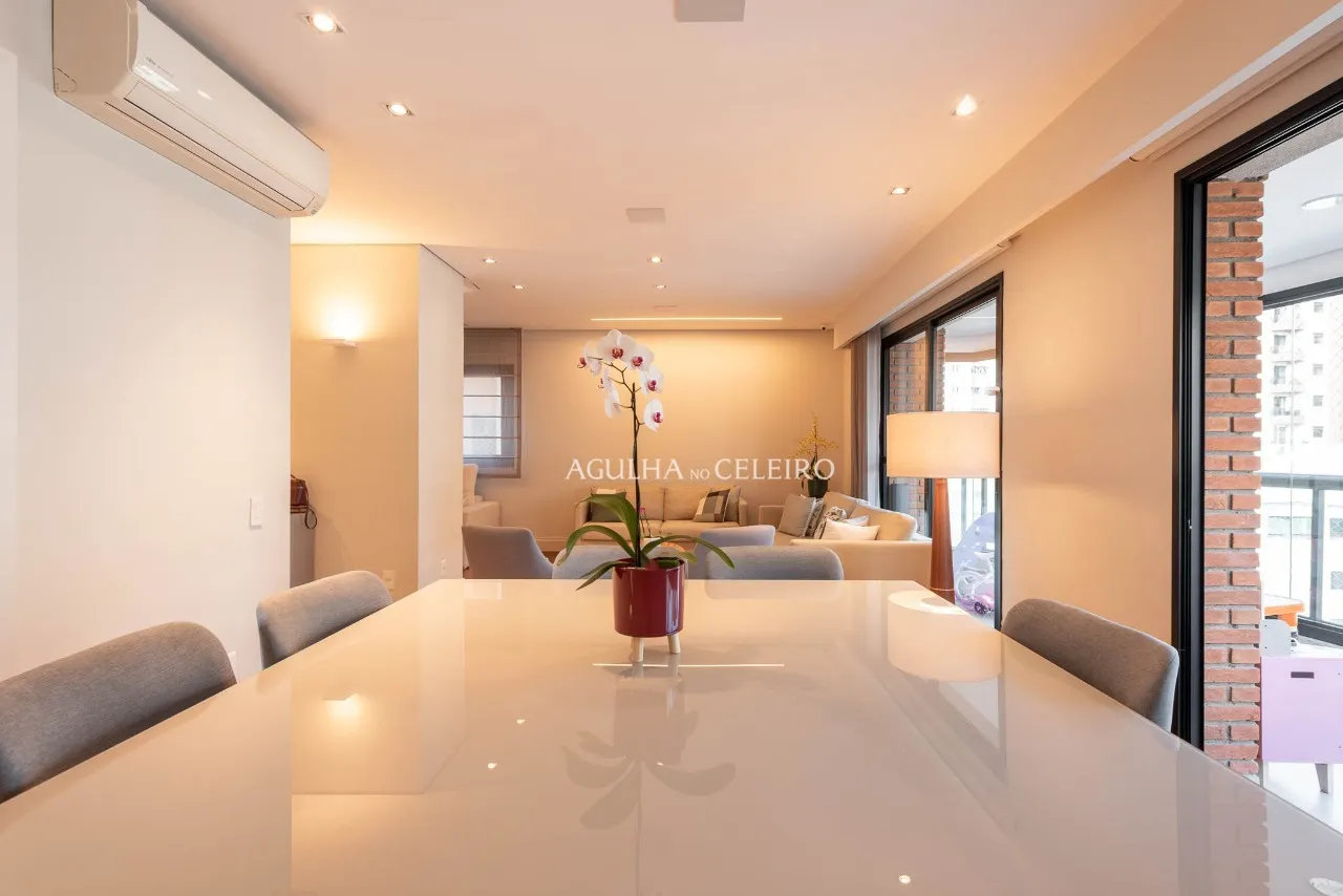 Apartamento perto da Móbile com 3 suítes à venda em Moema – 21577