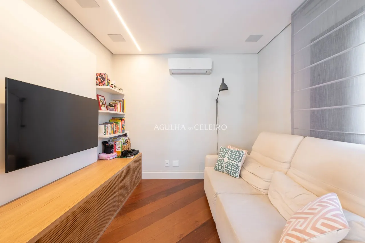 Apartamento perto da Móbile com 3 suítes à venda em Moema – 21577