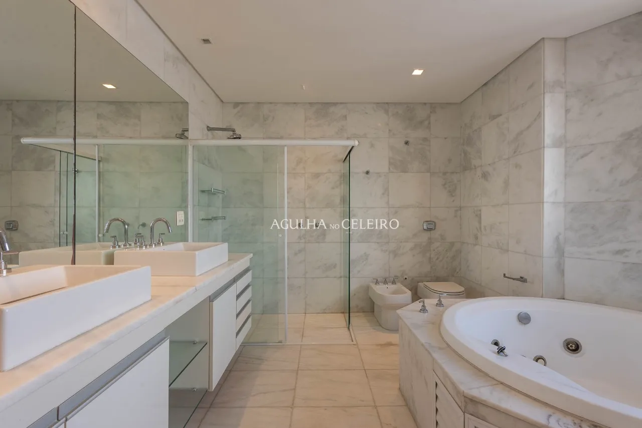 Apartamento duplex à venda no Jardim Paulista – 21621