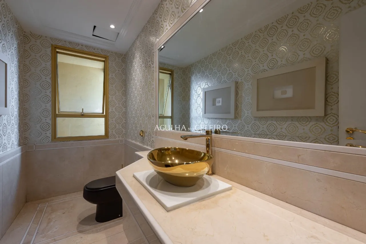 Apartamento impecável e reformado com vista permanente para o Parque. – 21625