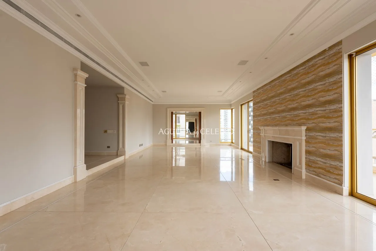 Apartamento impecável e reformado com vista permanente para o Parque. – 21625