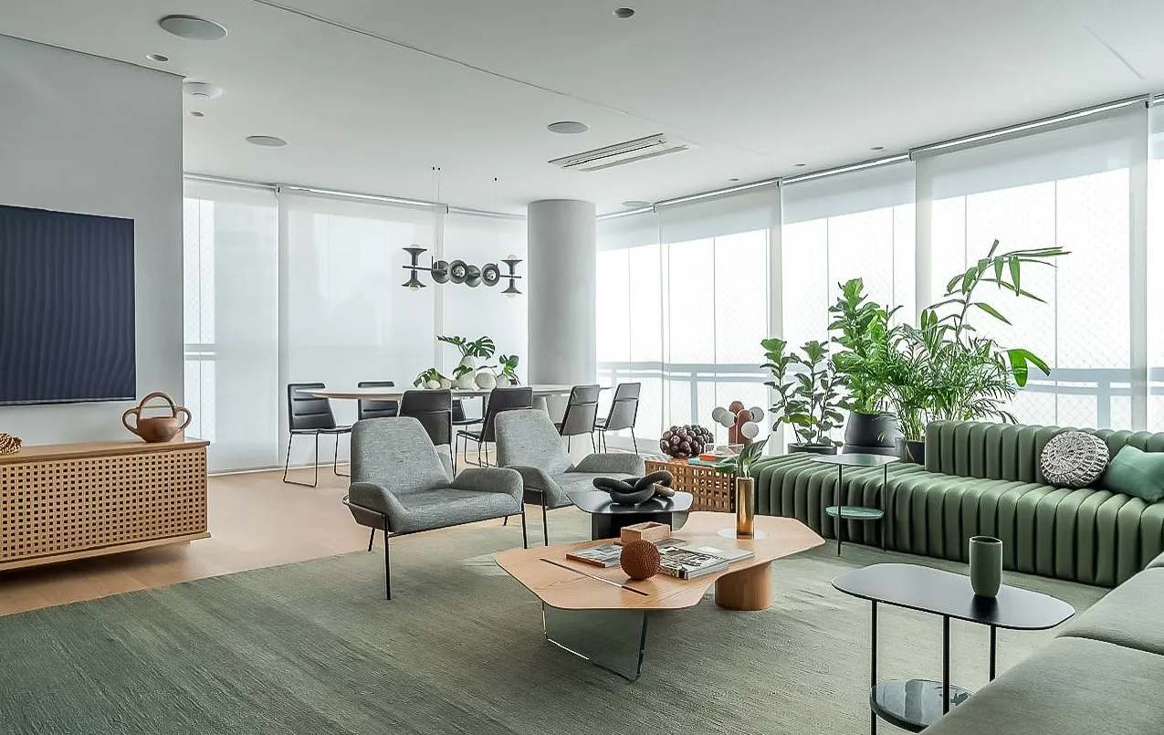 Apartamento com reforma assinada, três suítes, em prédio novinho e com lazer completo, no Itaim Bibi. – 21626