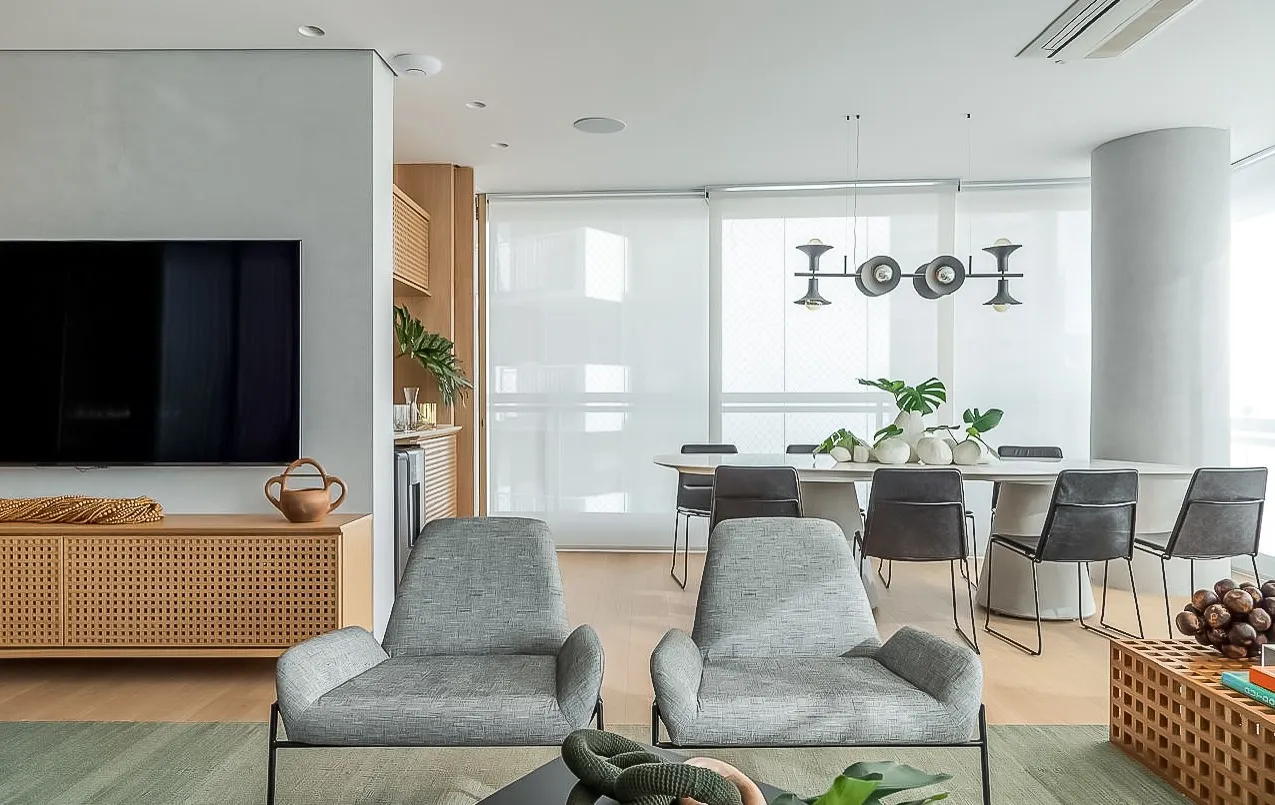 Apartamento com reforma assinada, três suítes, em prédio novinho e com lazer completo, no Itaim Bibi. – 21626