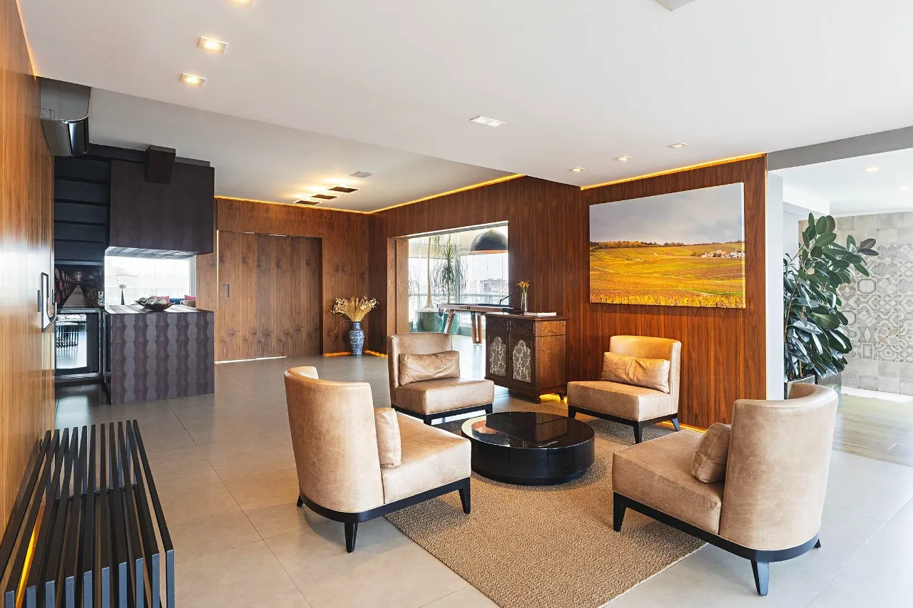 Cobertura Ampla e Envidraçada com Vista Cinematográfica – 21652