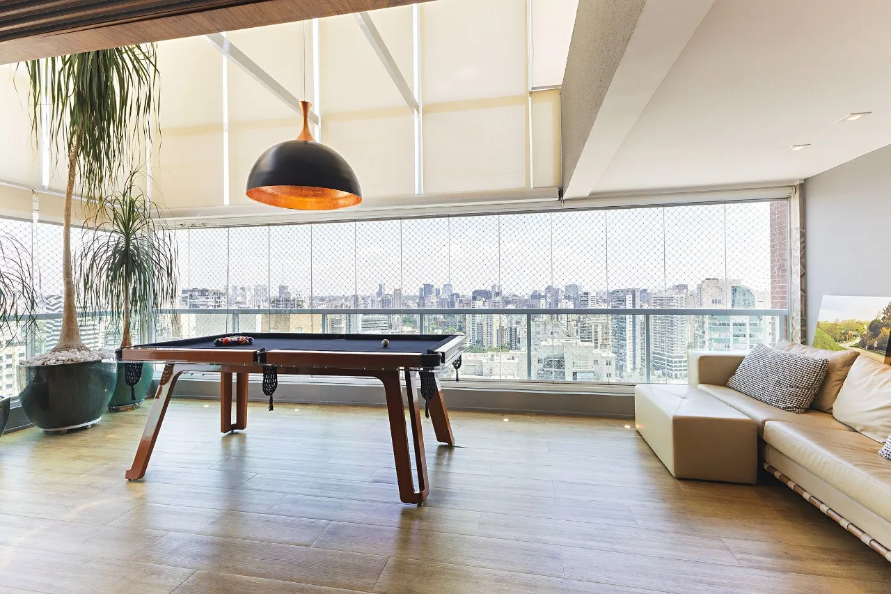 Cobertura Ampla e Envidraçada com Vista Cinematográfica – 21652