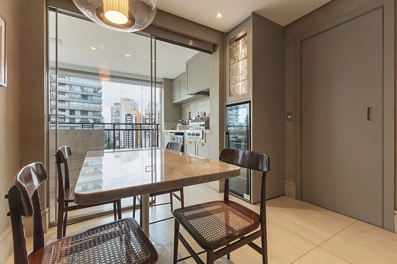 Apartamento mobiliado com lazer completo próximo ao Parque Ibirapuera. – 21653