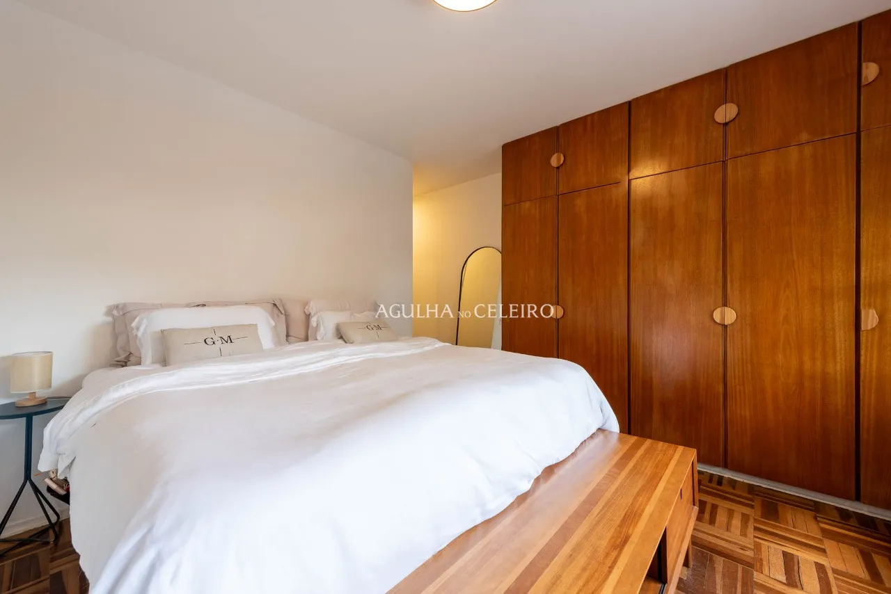 Casa localizada em rua tranquila à venda no Alto de Pinheiros – 9204