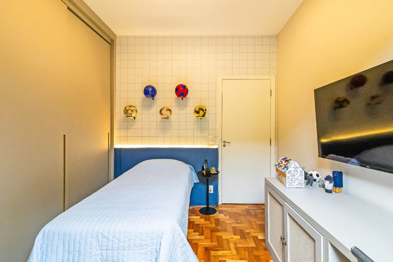 Casa térrea na Moema com ares de casa de campo, com reforma bacana, jardim agradável. – 9638