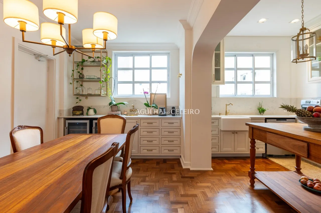 Apartamento reformado à venda no Jardim América – 9800