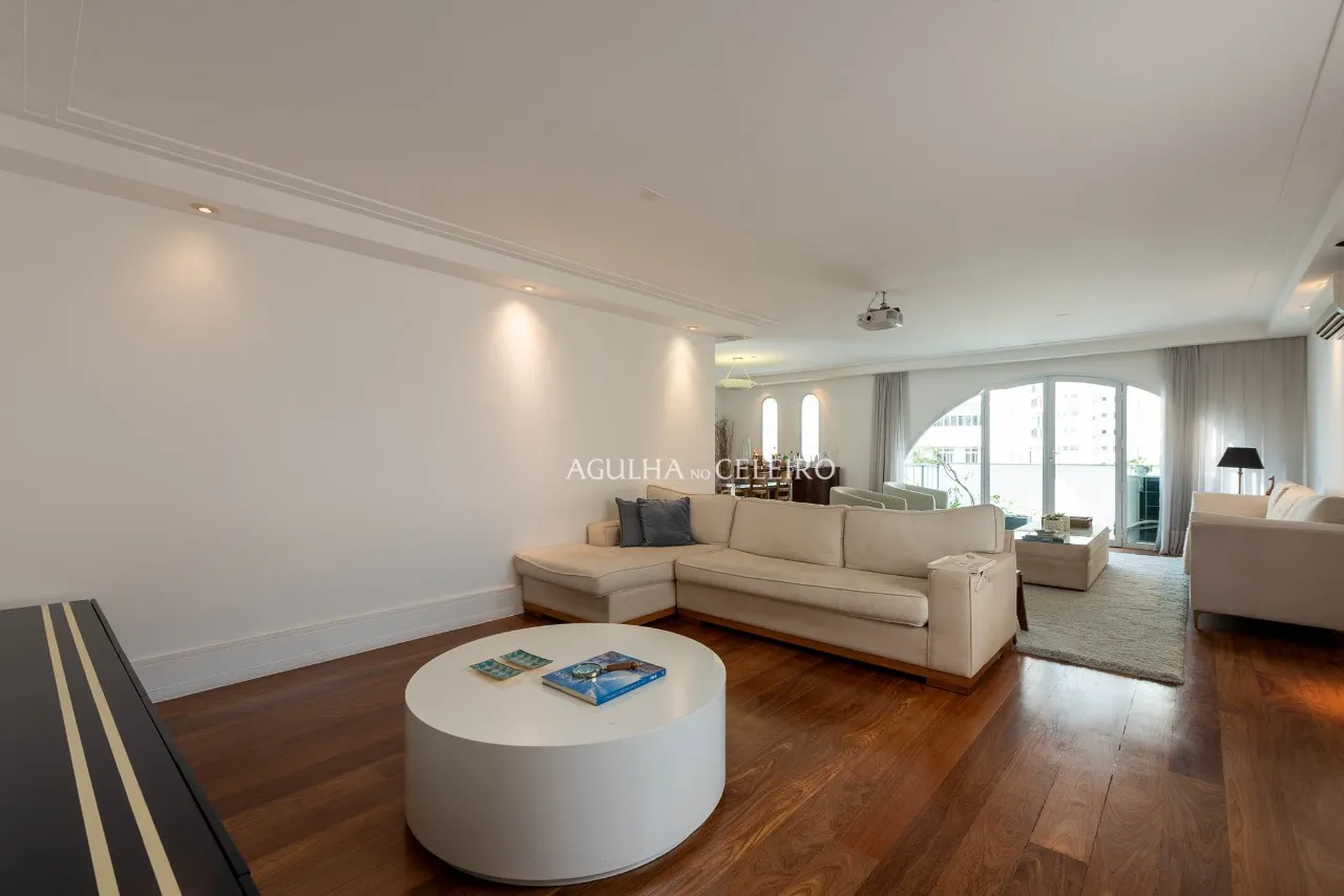 Apartamento à venda na rua mais desejada do Jardim América – AP2653