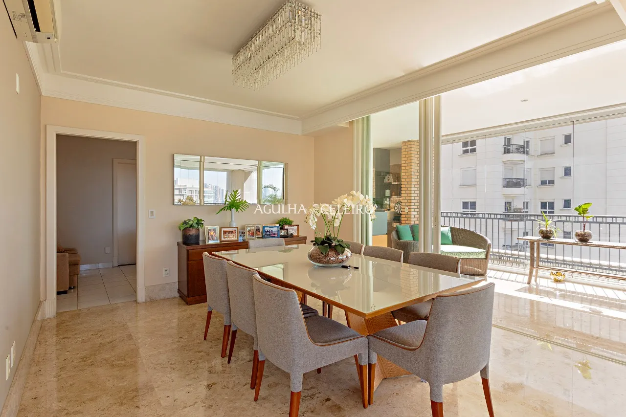 Belíssimo apartamento com vista para o Parque Ibirapuera. – AP4089 - _EOM0762