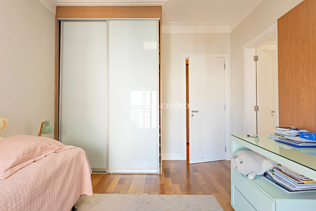 Belíssimo apartamento com vista para o Parque Ibirapuera. – AP4089 - _EOM0839