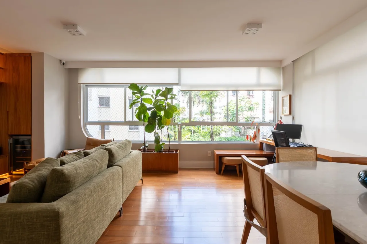 Apartamento reformado no Itaim. – AP5247