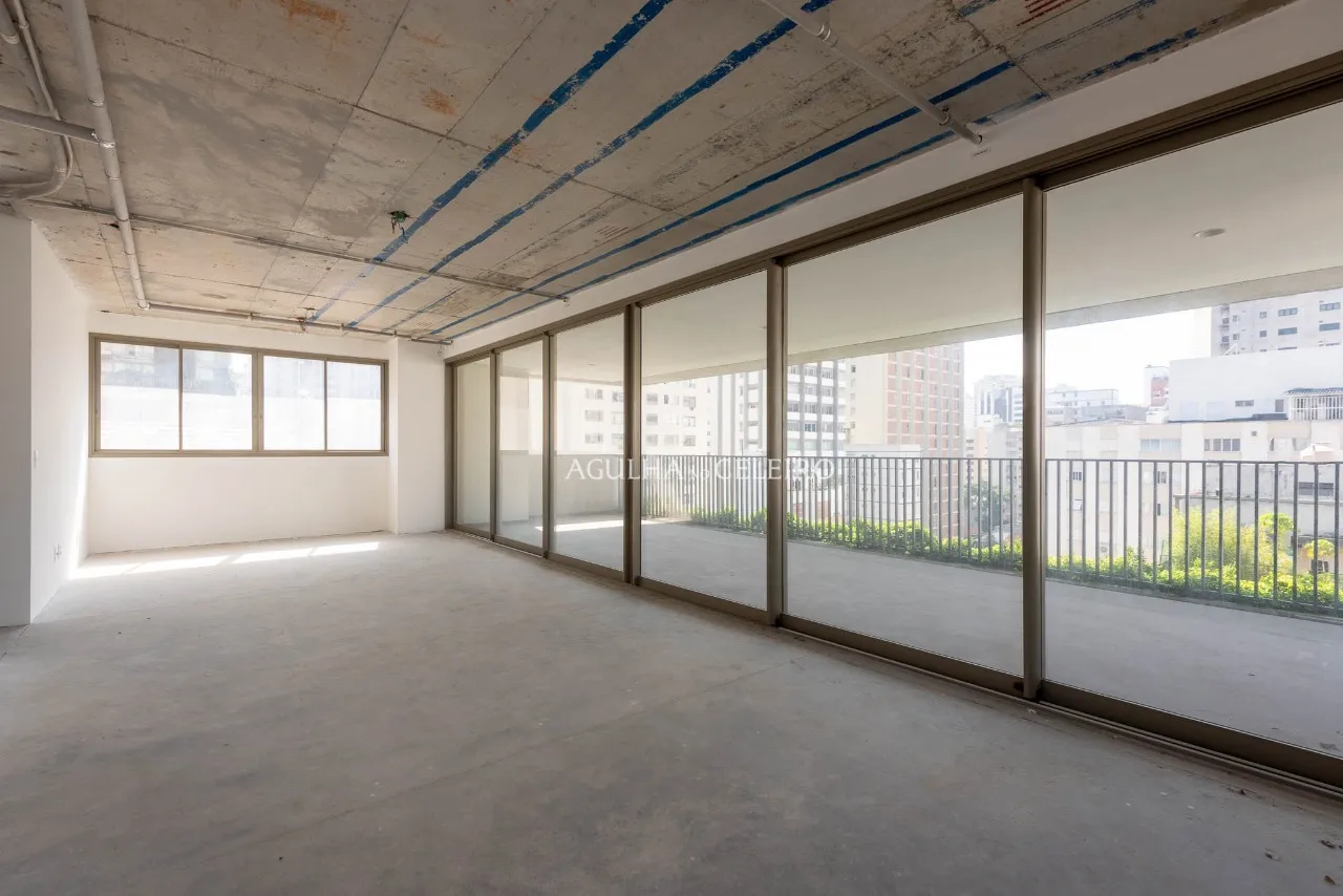 Apartamento à venda em prédio novo com lazer e 3 vagas na parte plana do Jardim América – AP7668