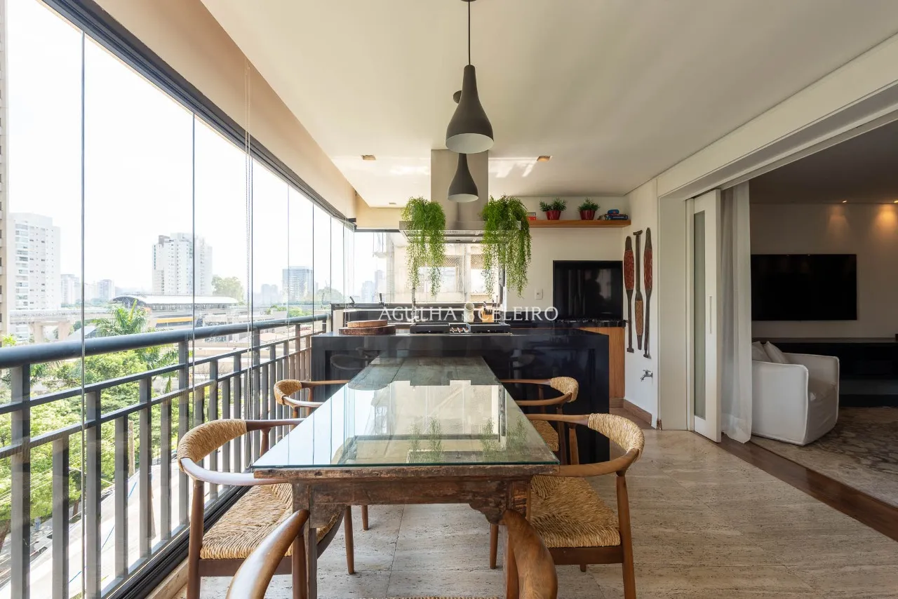 Apartamento com varanda gourmet em condomínio clube à venda no Campo Belo. – AP8358