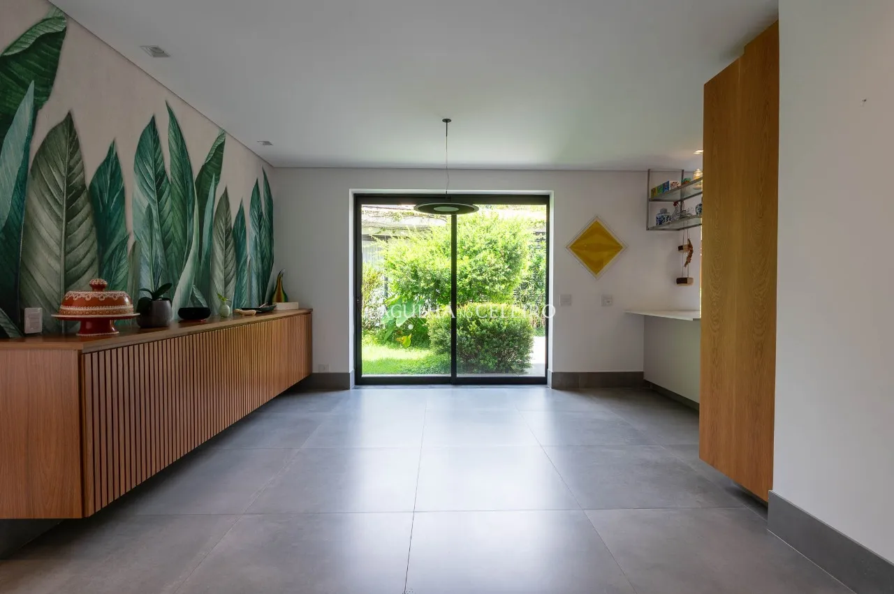 Casa com piscina e sauna à venda em Alto de Pinheiros – CA0219