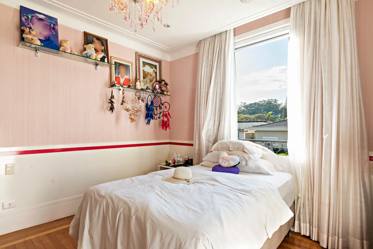 Casa imponente próxima ao Parque Ibirapuera – CA0367