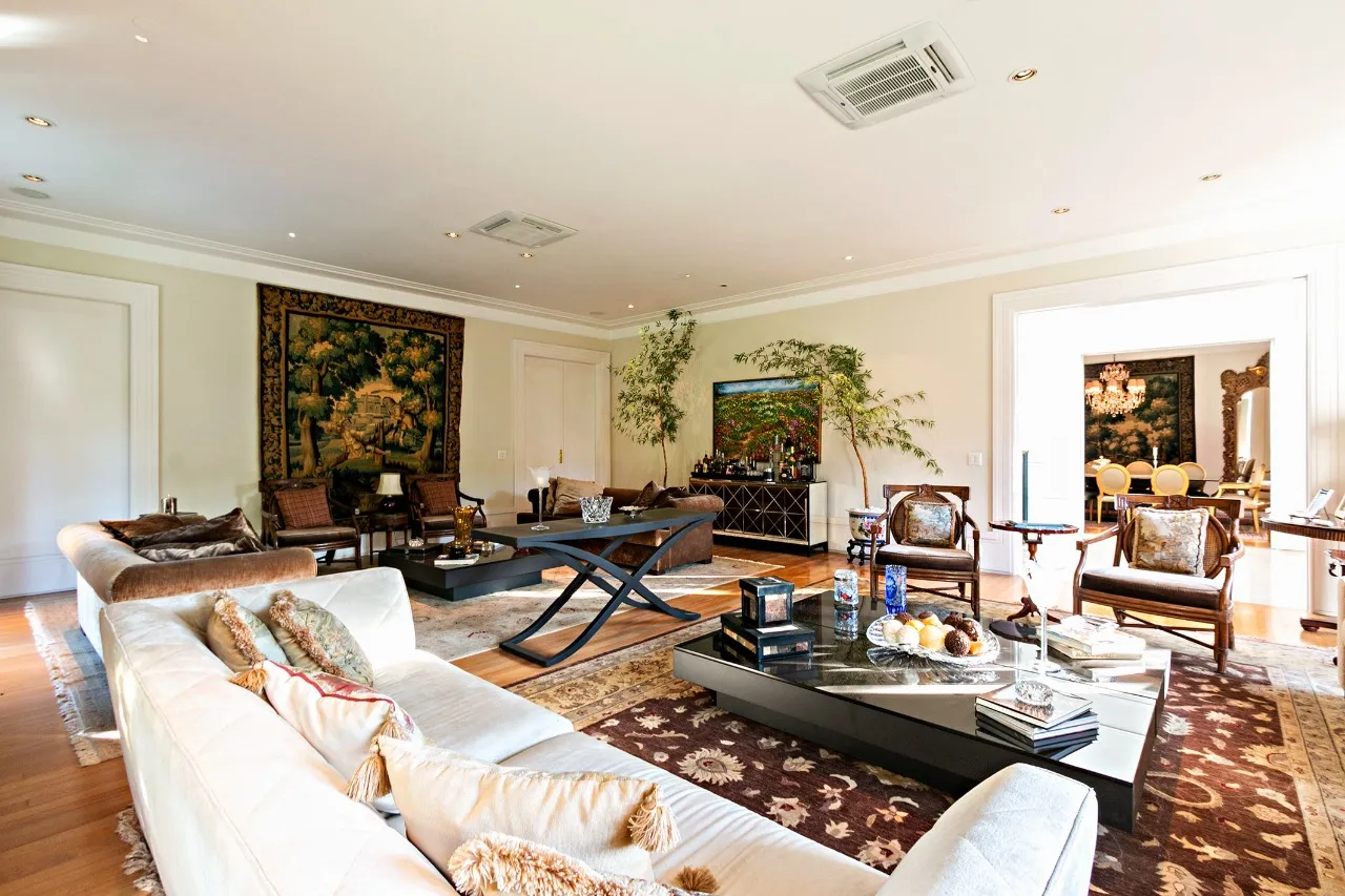 Casa imponente próxima ao Parque Ibirapuera – CA0367