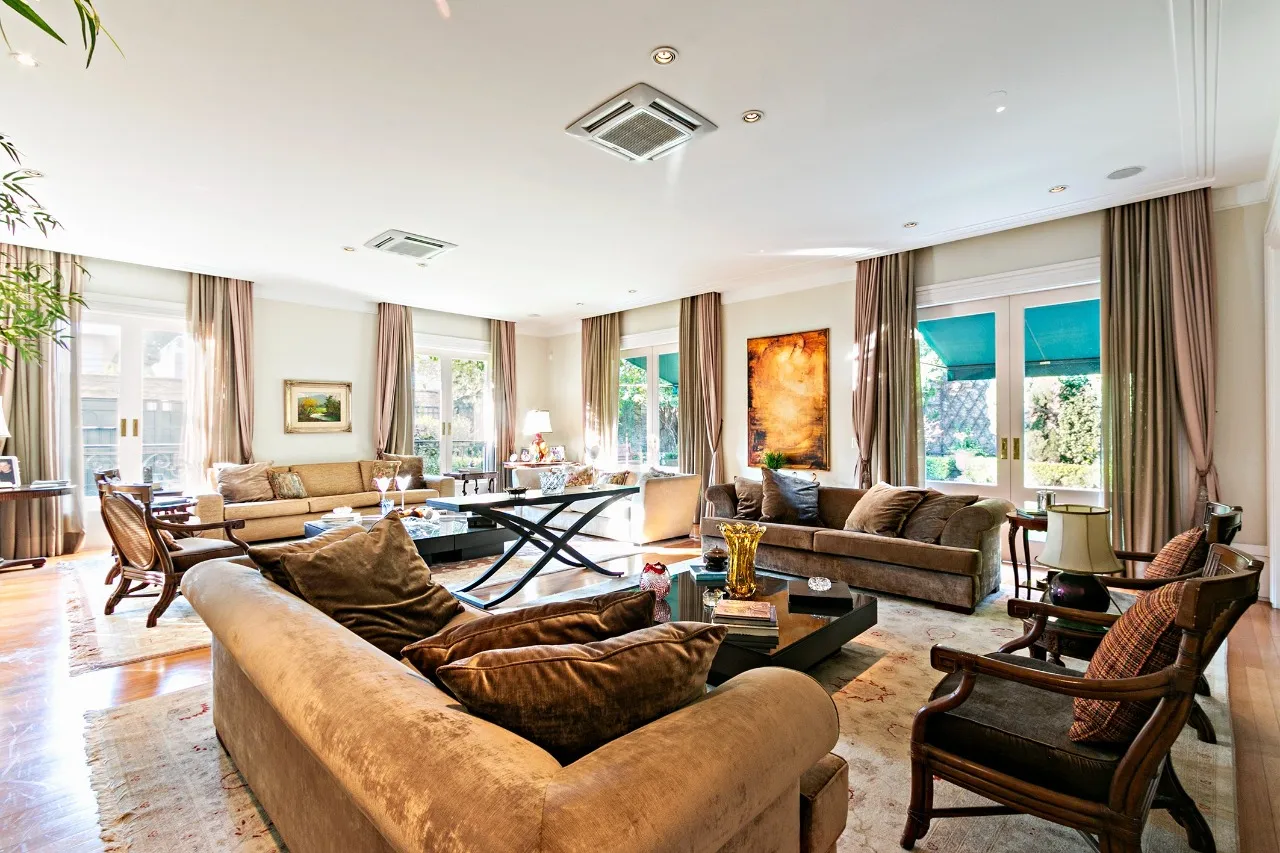 Casa imponente próxima ao Parque Ibirapuera – CA0367
