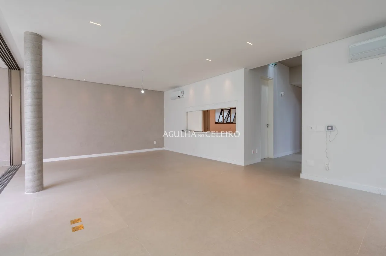 Casa novinha em folha no Jardim Paulistano – CA0799