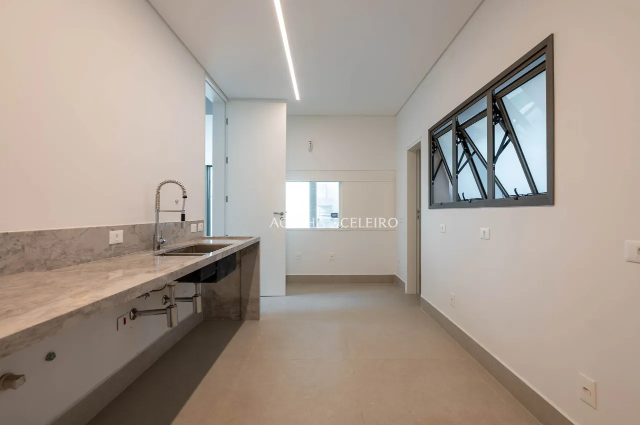 Casa novinha em folha no Jardim Paulistano – CA0799