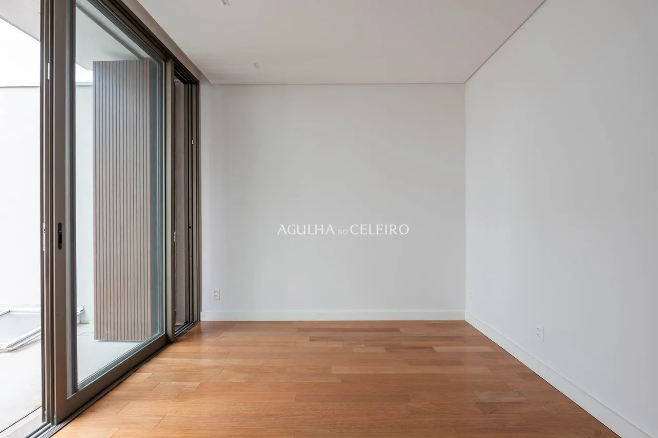 Casa novinha em folha no Jardim Paulistano – CA0799