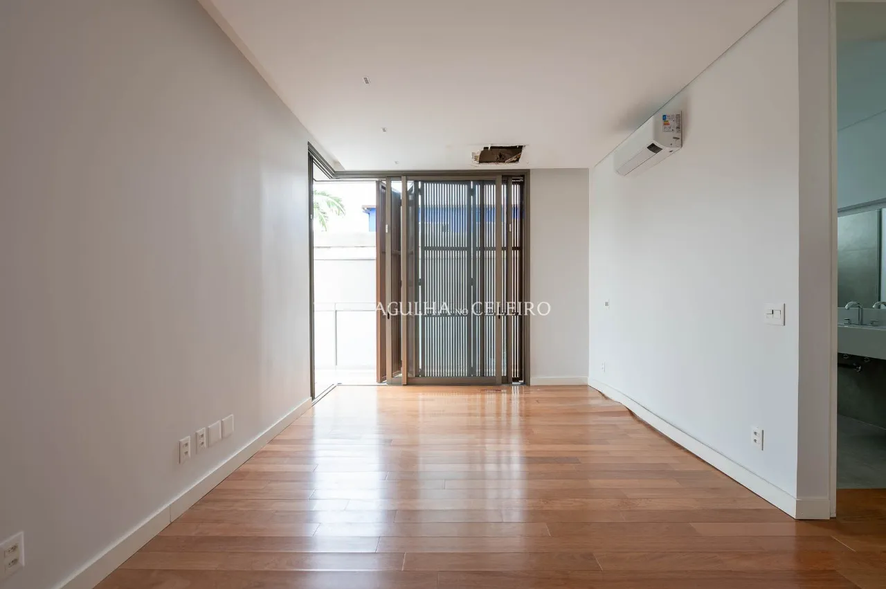 Casa novinha em folha no Jardim Paulistano – CA0799