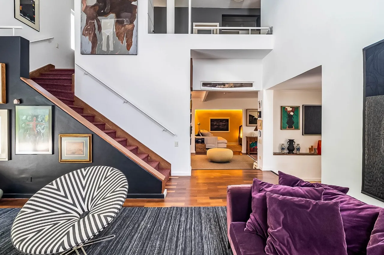 Casa encantadora em Alto de Pinheiros, charmosa do começo ao fim. – CA1256