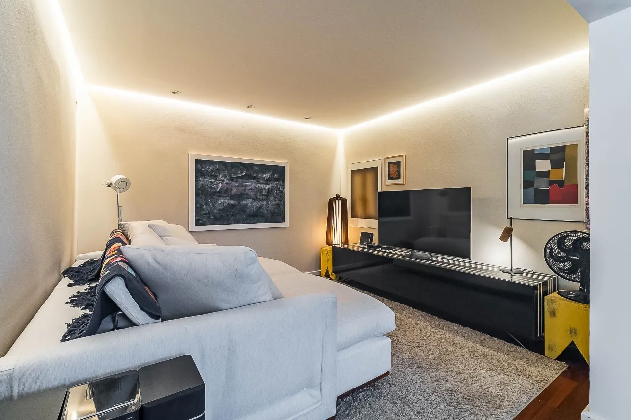 Casa encantadora em Alto de Pinheiros, charmosa do começo ao fim. – CA1256