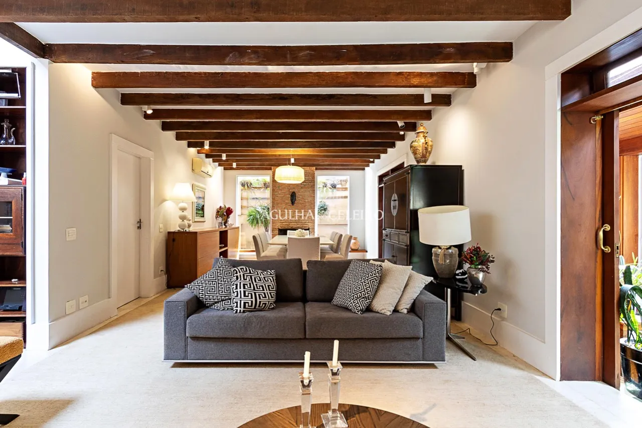 Uma casa feliz, ampla e muito aconchegante para venda em Alto de Pinheiros. – 15816 - _MG_0475-2