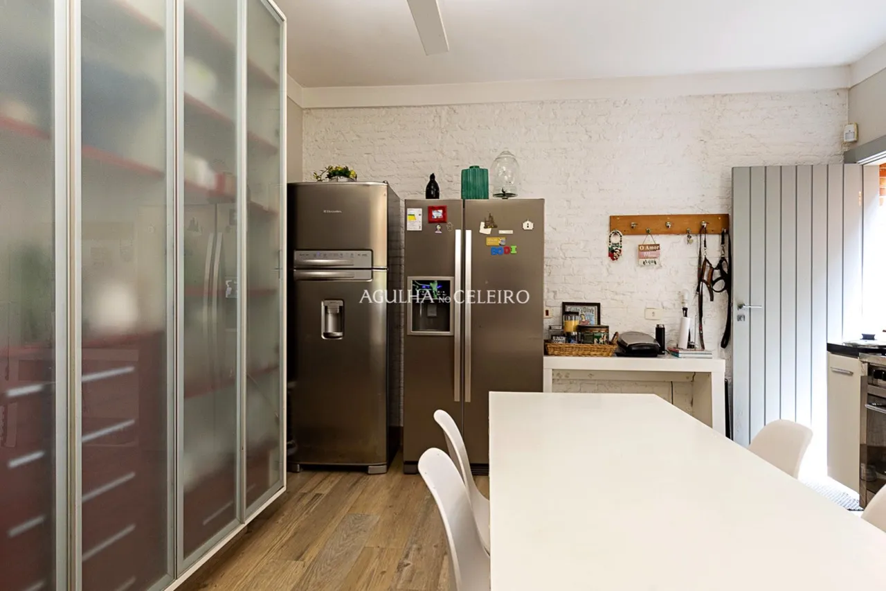 Uma casa feliz, ampla e muito aconchegante para venda em Alto de Pinheiros. – 15816 - _MG_0550