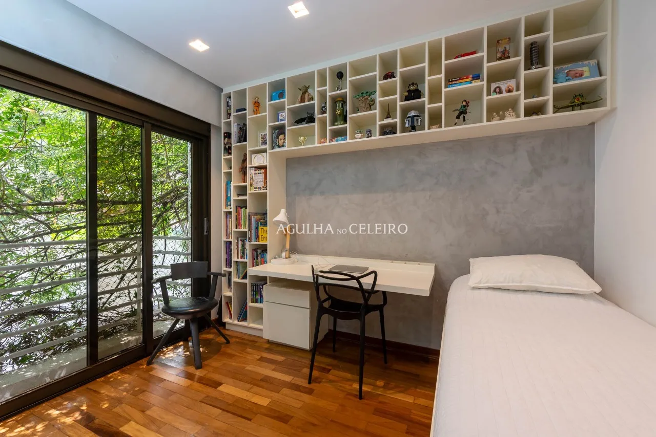 Casa em condomínio com vista linda no Cidade Jardim – 18905