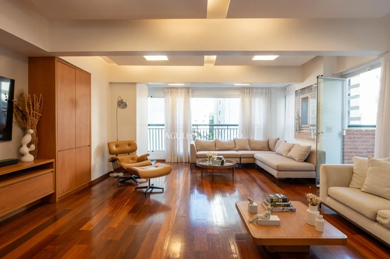 Apartamento amplo à venda em Pinheiros – 20312