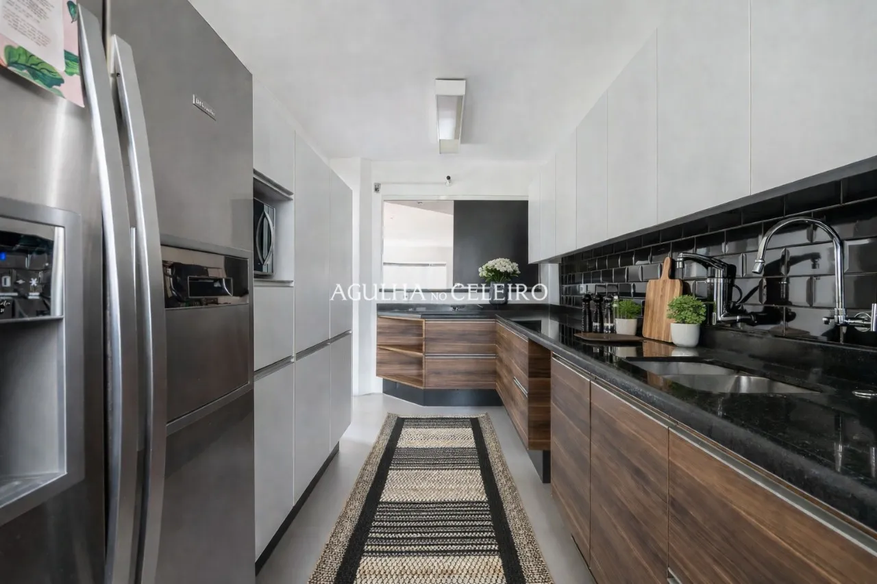 Apartamento reformado à venda no Itaim Bibi. – 20342