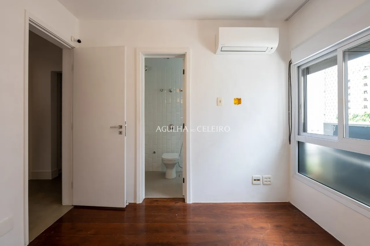 Apartamento reformado à venda no Itaim Bibi. – 20342