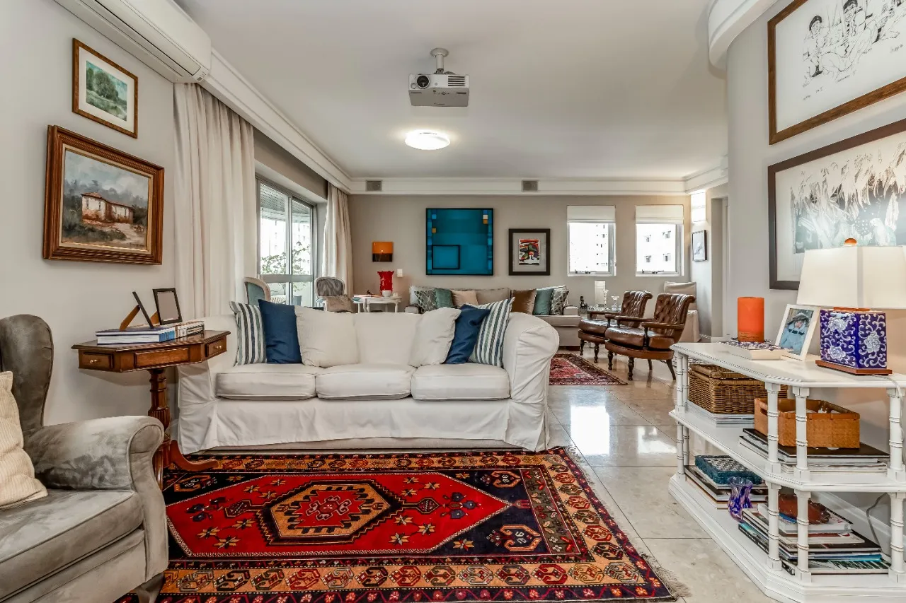 Apartamento muito bem localizado à venda em Moema – 20506