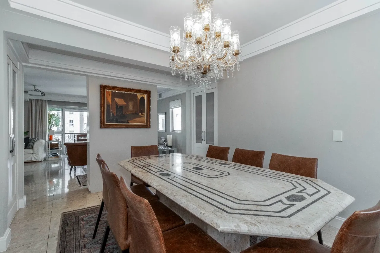 Apartamento muito bem localizado à venda em Moema – 20506